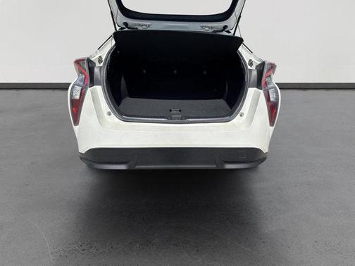 2016 Toyota Prius Three Touring