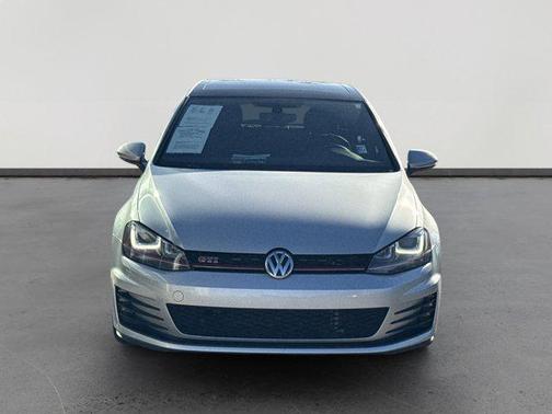 2017 Volkswagen Golf GTI 2.0T SE 4-Door