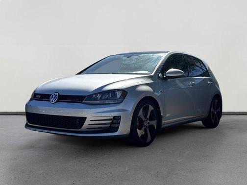 2017 Volkswagen Golf GTI 2.0T SE 4-Door
