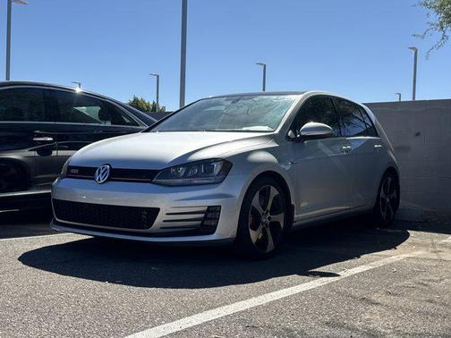 2017 Volkswagen Golf GTI 2.0T SE 4-Door