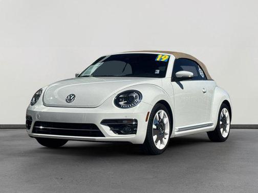 2019 Volkswagen Beetle 2.0T SE