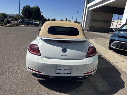 2019 Volkswagen Beetle 2.0T SE