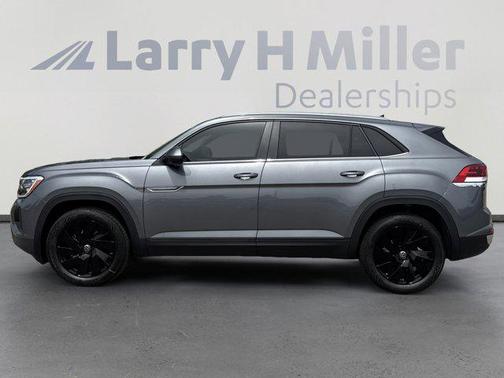 2025 Volkswagen Atlas Cross Sport 2.0T SE w/Technology 4MOTION