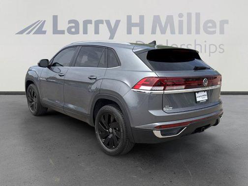 2025 Volkswagen Atlas Cross Sport 2.0T SE w/Technology 4MOTION