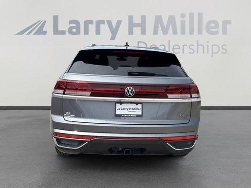 2025 Volkswagen Atlas Cross Sport 2.0T SE w/Technology 4MOTION