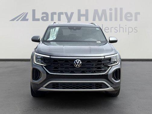 2025 Volkswagen Atlas Cross Sport 2.0T SE w/Technology 4MOTION