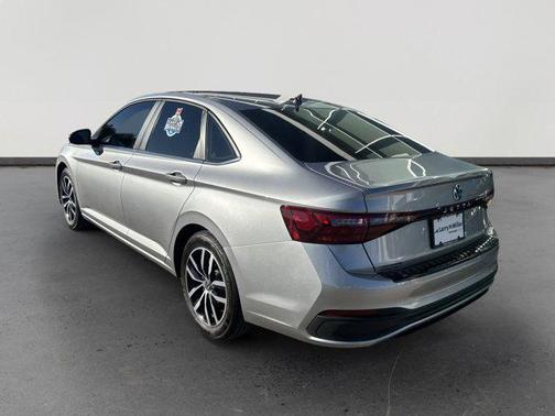 2025 Volkswagen Jetta 1.4T SE