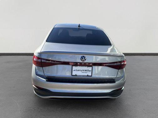 2025 Volkswagen Jetta 1.4T SE