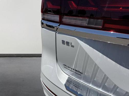 2025 Volkswagen Atlas 2.0T SEL Premium R-Line 4MOTION