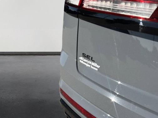 2026 Volkswagen Atlas Cross Sport 2.0T SEL