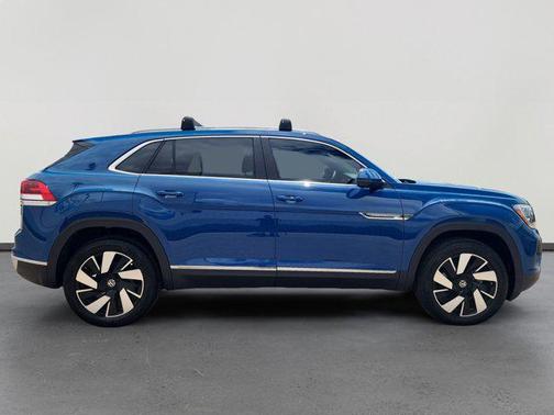 Mountain Lake Blue Metallic 2025 Volkswagen Atlas Cross Sport 2.0T SEL