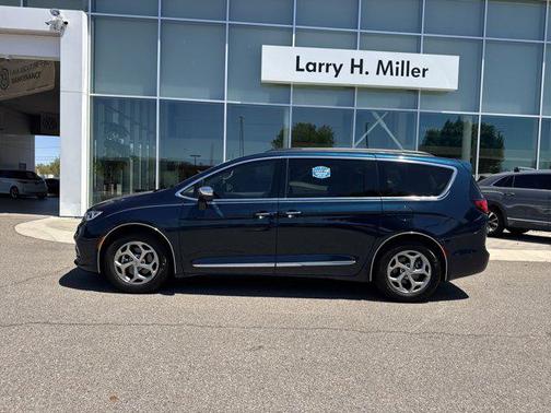 2022 Chrysler Pacifica Limited