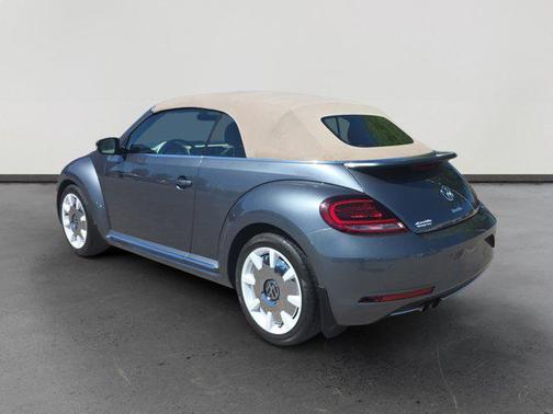 2019 Volkswagen Beetle 2.0T SE