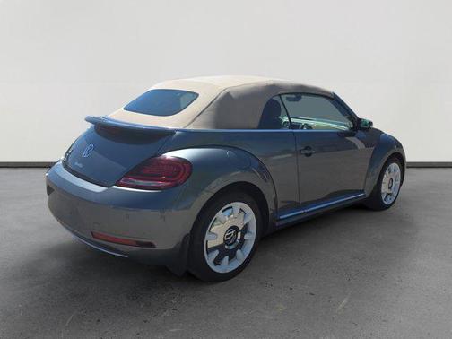 2019 Volkswagen Beetle 2.0T SE