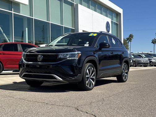 2024 Volkswagen Taos SE