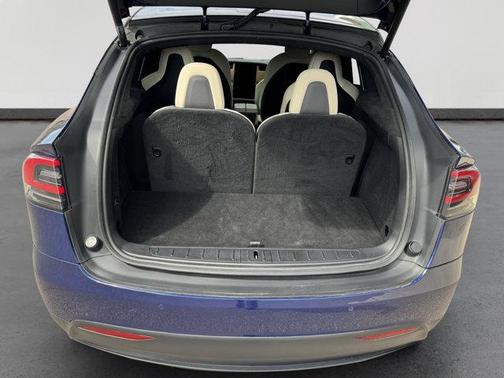 2021 Tesla Model X Long Range