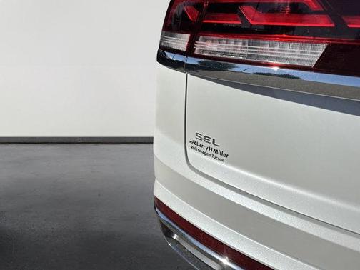 2026 Volkswagen Atlas Cross Sport 2.0T SEL