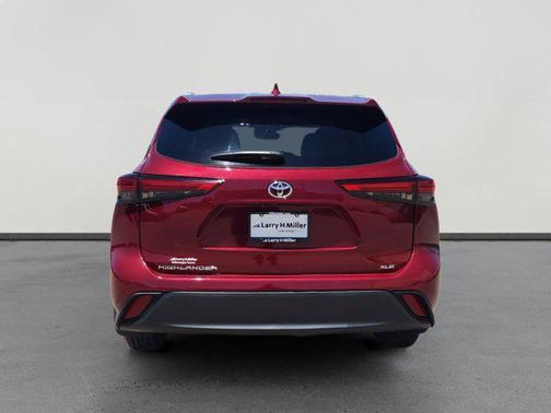 Ruby Flare Pearl 2023 Toyota Highlander XLE