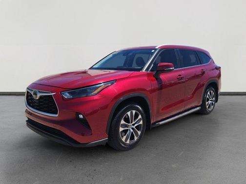 Ruby Flare Pearl 2023 Toyota Highlander XLE