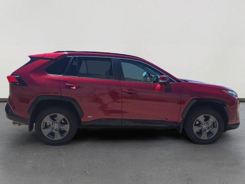 Ruby Flare Pearl 2022 Toyota RAV4 Hybrid XLE