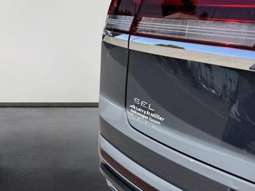 2025 Volkswagen Atlas Cross Sport 2.0T SEL Premium