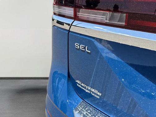 2025 Volkswagen Atlas 2.0T SEL Premium R-Line 4MOTION