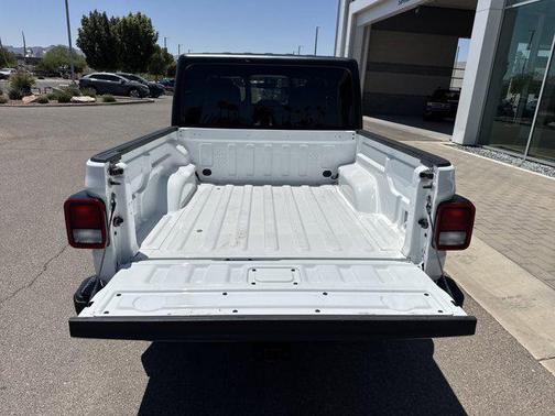 2023 Jeep Gladiator Willys