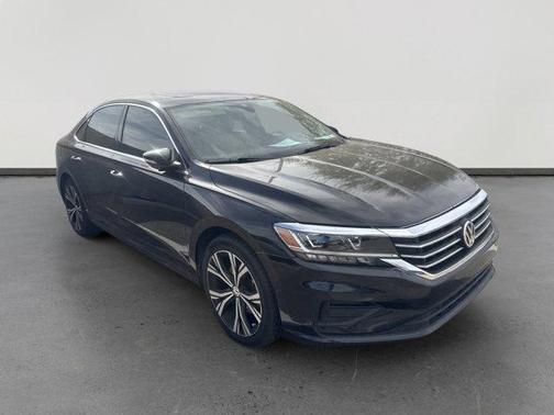 2020 Volkswagen Passat 2.0T SE