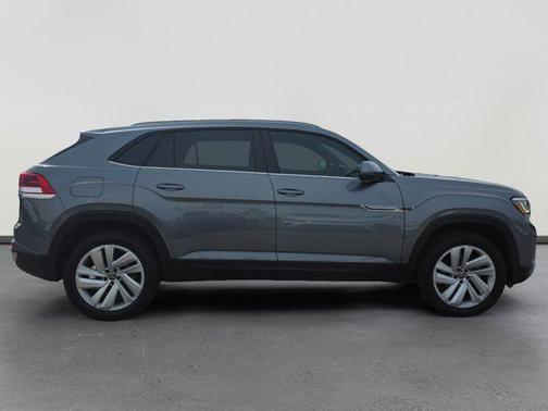 2020 Volkswagen Atlas Cross Sport 2.0T SE w/Technology