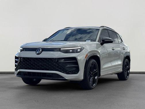 2025 Volkswagen Tiguan 2.0T SE R-Line Black