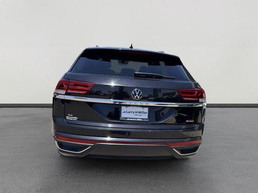 2022 Volkswagen Atlas Cross Sport 2.0T SE w/Technology 4MOTION
