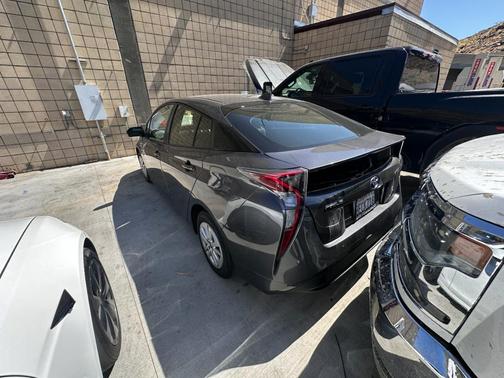 Magnetic Gray Metallic 2018 Toyota Prius One