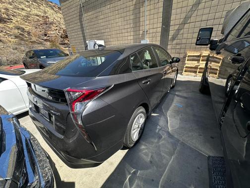 Magnetic Gray Metallic 2018 Toyota Prius One