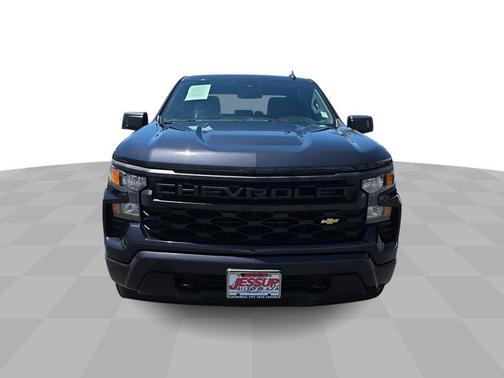 Dark Ash Metallic 2023 Chevrolet Silverado 1500 Custom