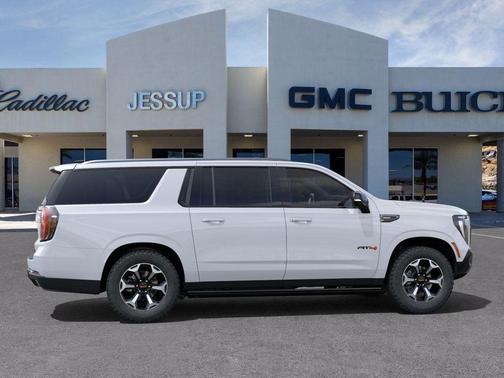 2025 GMC Yukon XL AT4