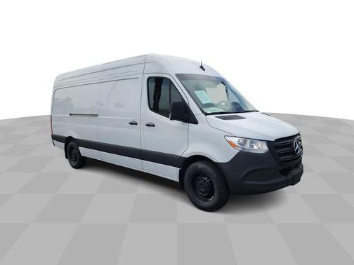2025 Mercedes-Benz Sprinter 2500 HIGH ROOF 4-CYL DIESEL HO