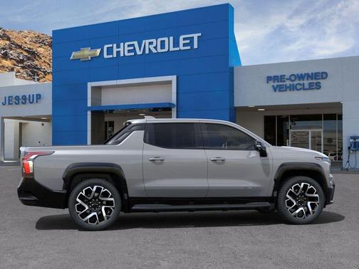 2025 Chevrolet Silverado EV RST