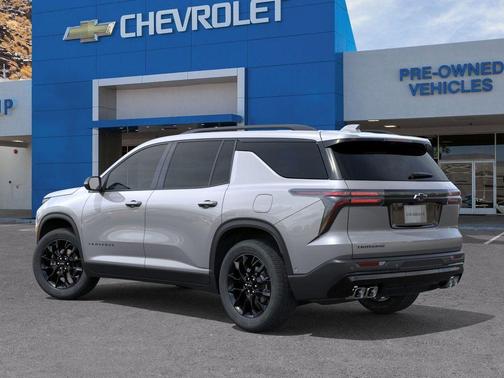 Sterling Gray Metallic 2026 Chevrolet Traverse LT
