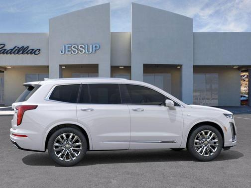 2025 Cadillac XT6 Premium Luxury FWD