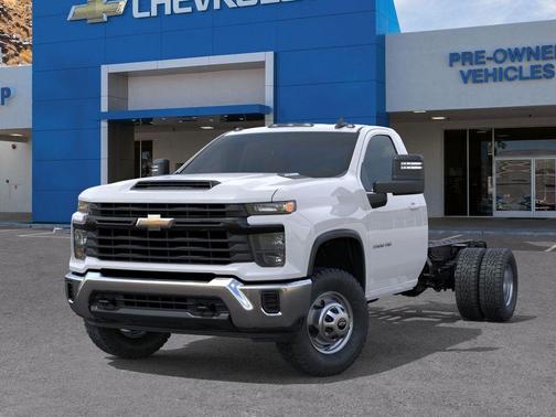 2026 Chevrolet Silverado 3500 WT