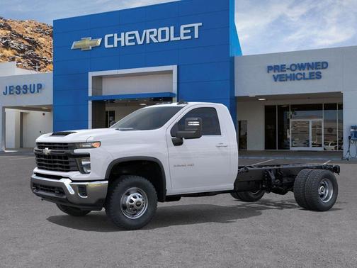 2026 Chevrolet Silverado 3500 WT