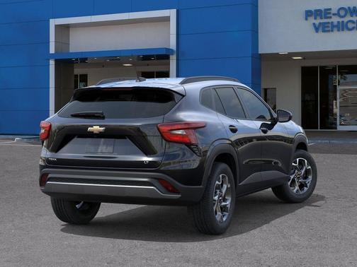 Mosaic Black Metallic 2026 Chevrolet Trax LT