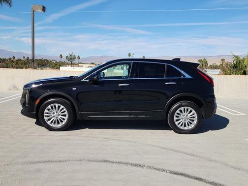 2024 Cadillac XT4 Luxury