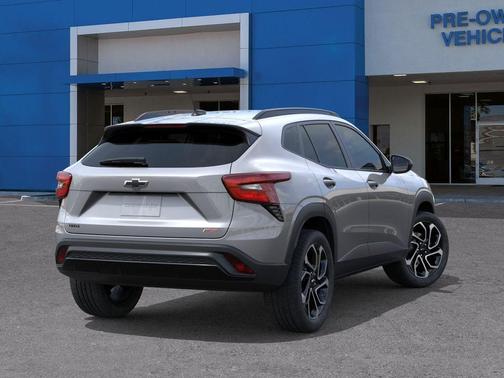 Sterling Gray Metallic 2026 Chevrolet Trax 2RS