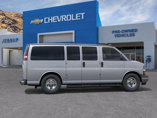 2026 Chevrolet Express 2500 LT