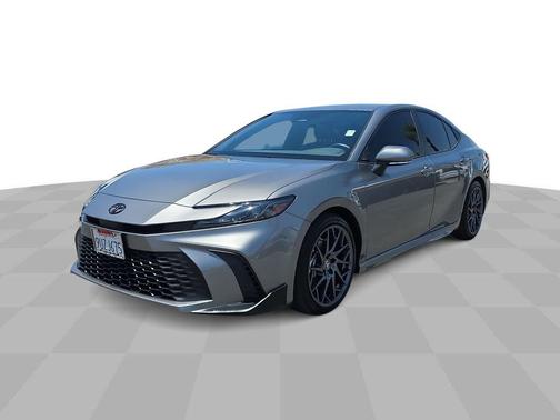 Metal 2025 Toyota Camry SE