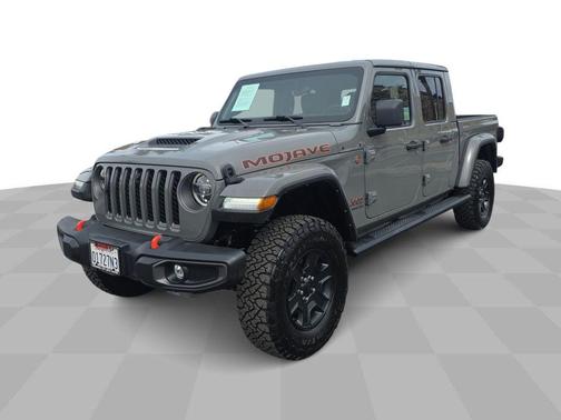 Sting Gray Clearcoat 2022 Jeep Gladiator Mojave