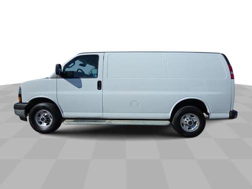 2023 GMC Savana 2500 Work Van