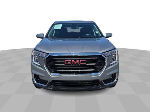 Sterling 2024 GMC Terrain SLE
