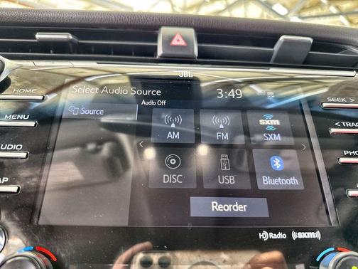 Wind Chill Pearl 2020 Toyota Camry XSE